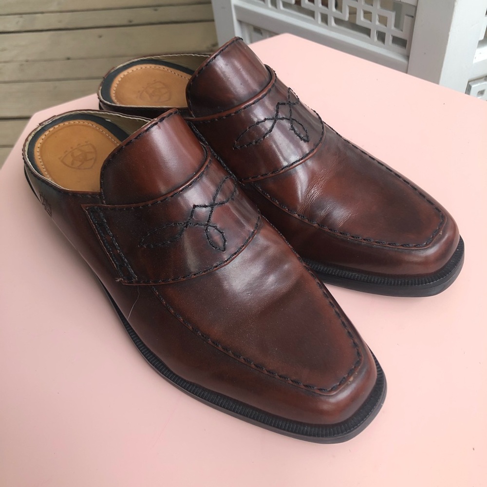 Ariat Brown/red Leather Mule slides size 8.5
